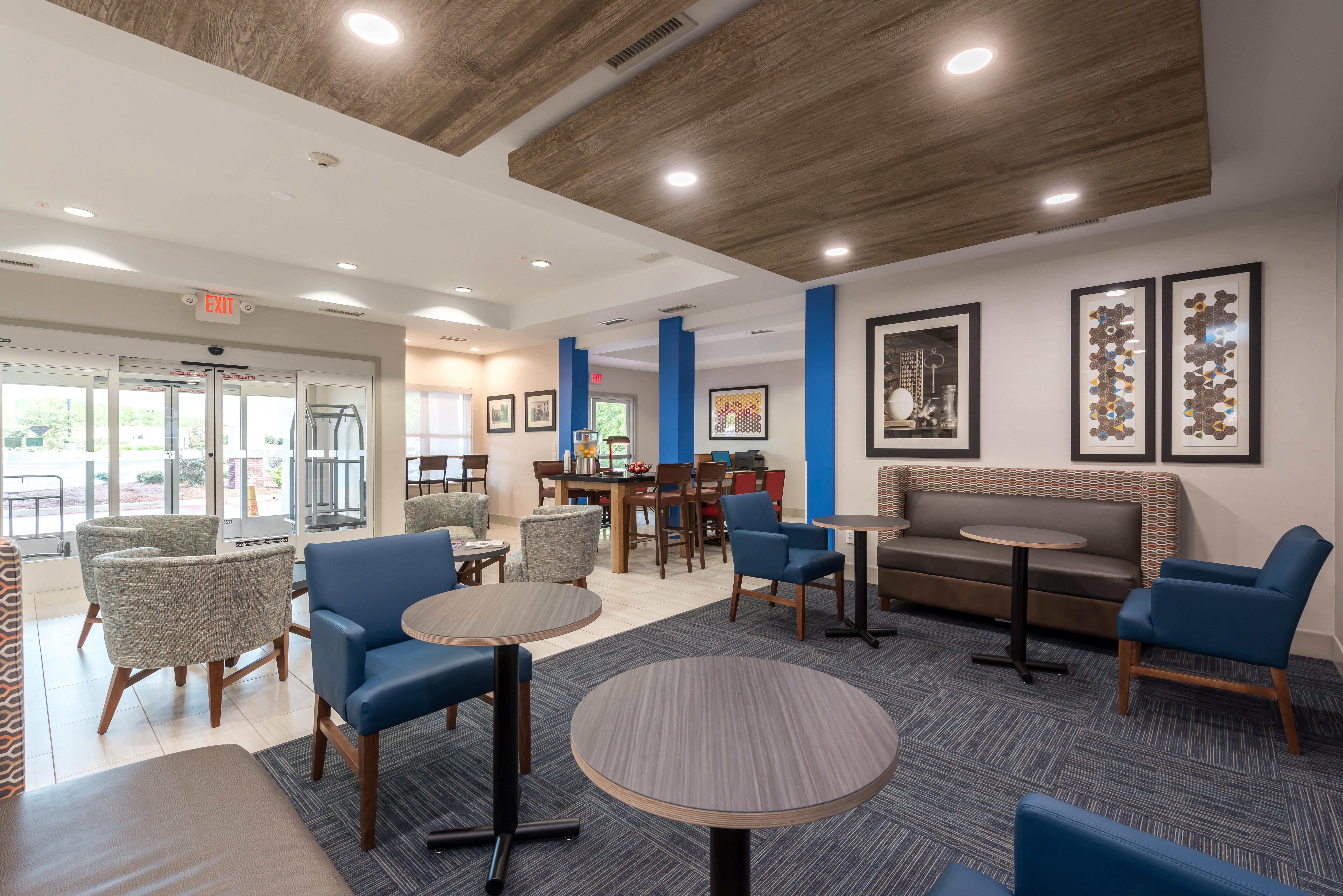 Hotel Holiday Express & I-85 By Ihg